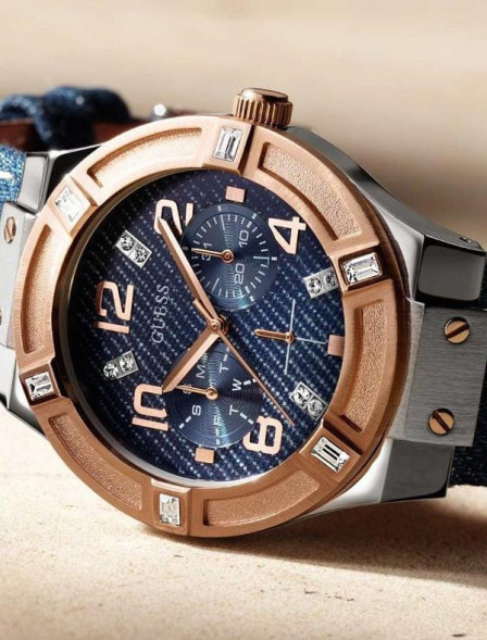 Guess W0289L1