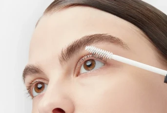 Основа под тушь, белый / Volumizing Lash Primer 10 мл