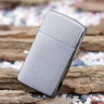 1600 Зажигалка ZIPPO Slim, латунь/сталь с покрытием Brushed Chrome, серебристый