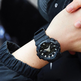 Casio GA-700-1B