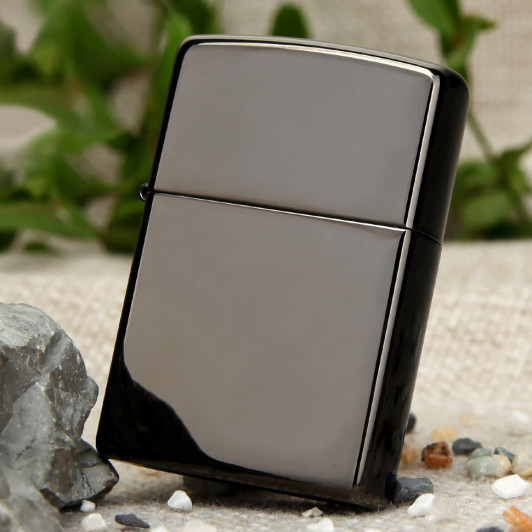 24756 EbonyЗажигалка ZIPPO Classic, латунь/сталь с покрытием Ebony™, черный