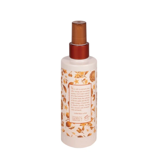Крем-флюид увлажняющий для тела / Berries Flowers Wood Fluid Body Cream 200 мл