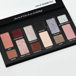 Палитра теней для глаз, Freevola / Layla Cosmetics 16,2 гр
