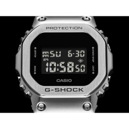 Casio GM-5600-1