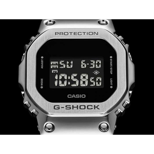 Casio GM-5600-1