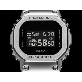 Casio GM-5600-1